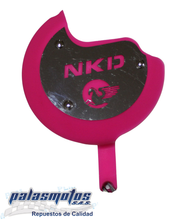 Cargar imagen en el visor de la galería, PROTECTOR TAPA CLUCTH AKT NKD 125 LUJO CON PLATINA DE ACERO