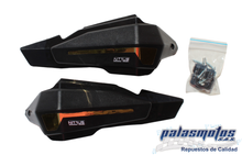 Cargar imagen en el visor de la galería, CORTAVIENTOS PULSAR NS 200 NEGRO CON CALCOMANIAS