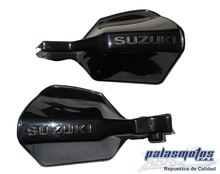 Cargar imagen en el visor de la galería, CORTAVIENTOS ALTO RELIEVE UNIVERSAL SUZUKI (RO, AZU, BL, NE)
