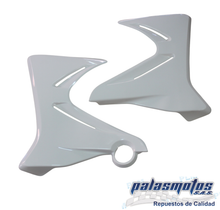 Cargar imagen en el visor de la galería, JUEGO DE ALETAS TANQUE XTZ 125 AZÚL/NEGRO/BLANCO/ROJO

