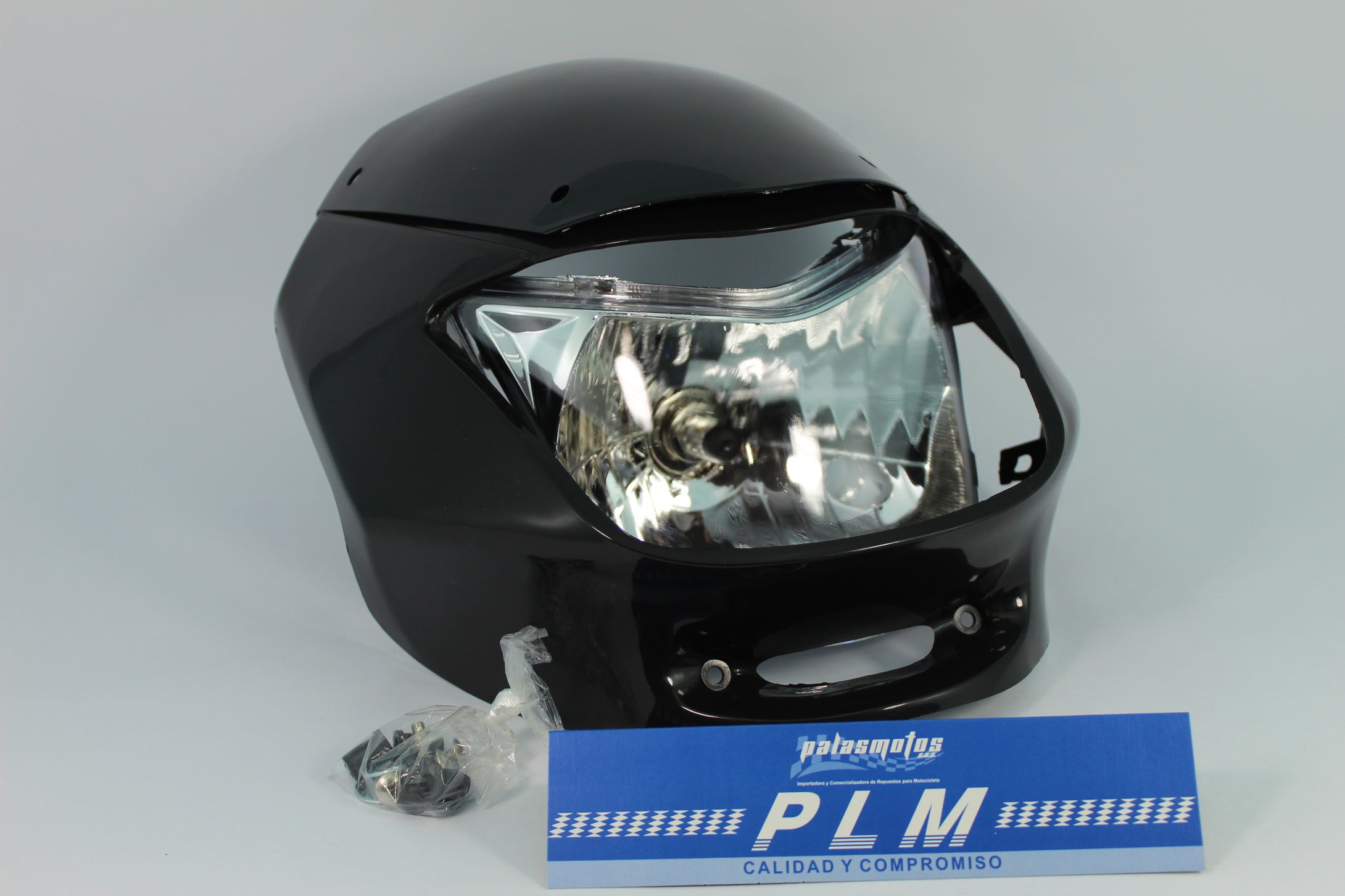 CARENAJE NEGRO+VISOR HUMO+FAROLA+CALCA GRIS BAJAJ BOXER CT - PALASMOTOS S.A.S