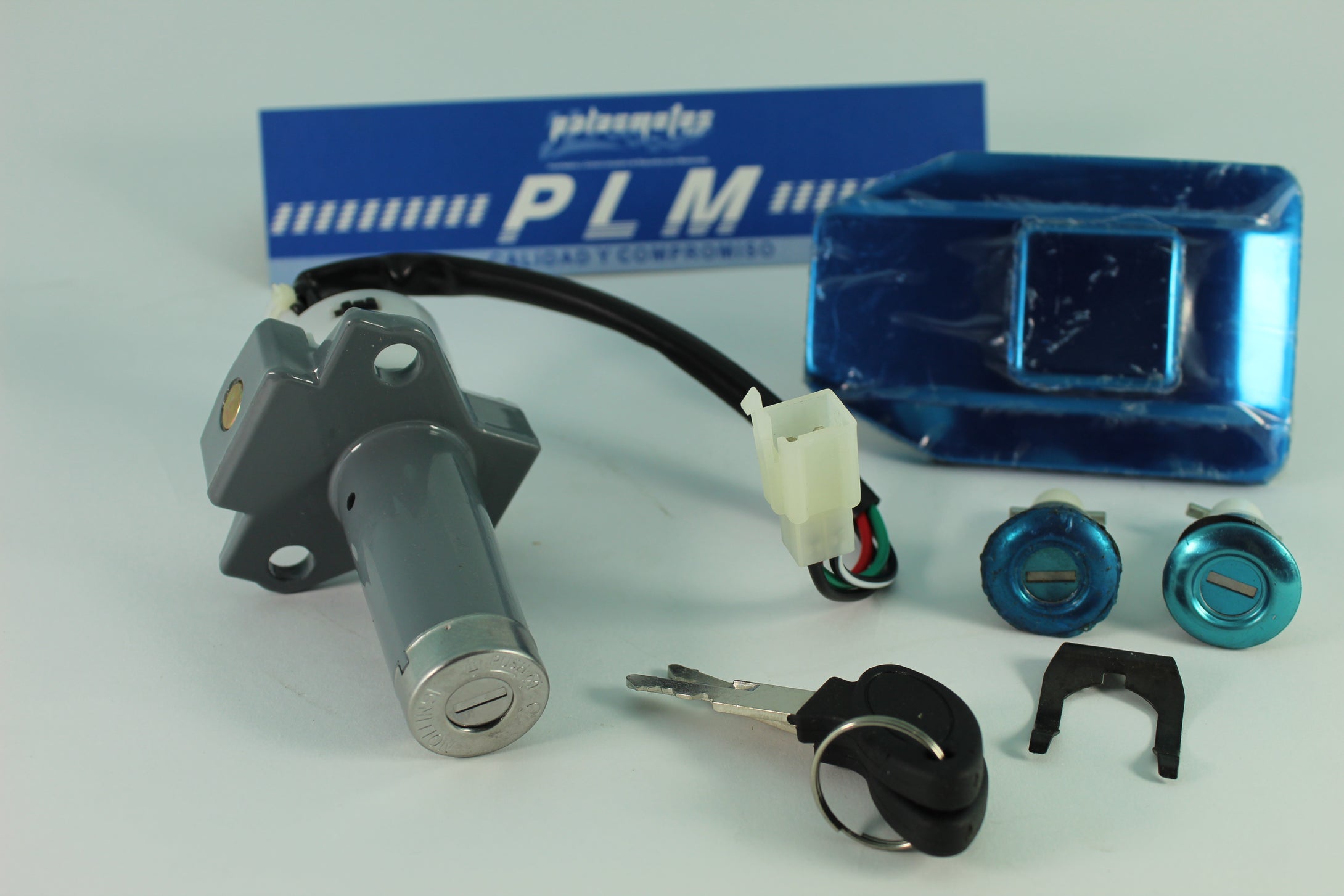 KIT SWITCH Y TAPA TANQUE GASOLINA CUADRADA - PALASMOTOS S.A.S