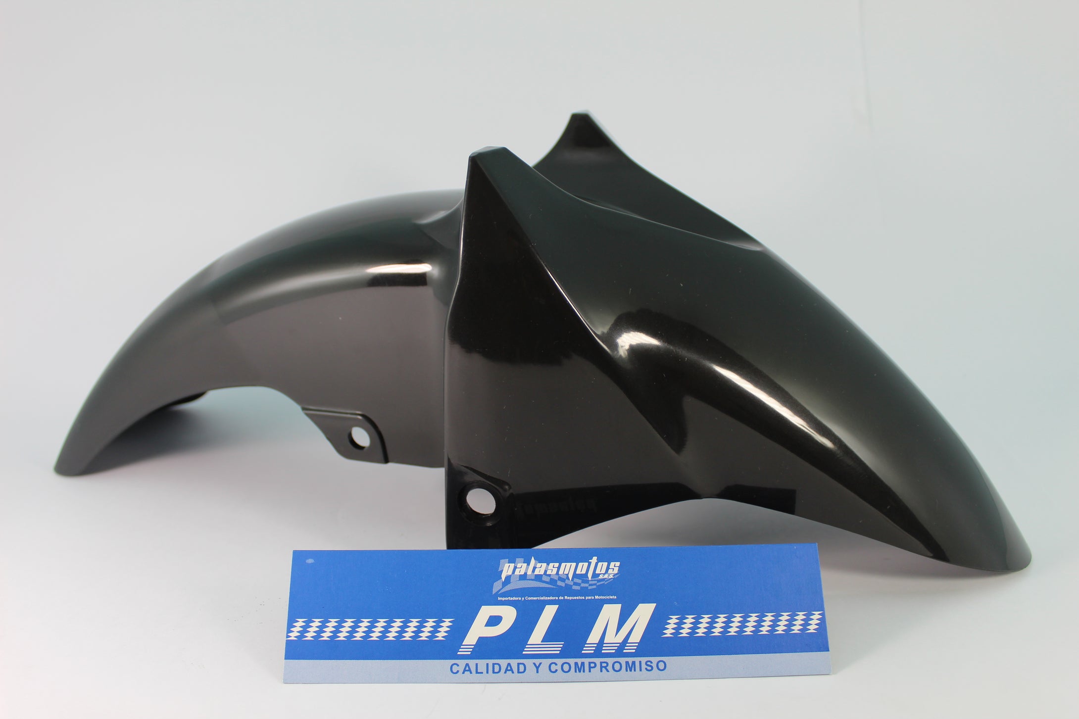 GUARDABARRO DEL FZ16 NEGRO - PALASMOTOS S.A.S